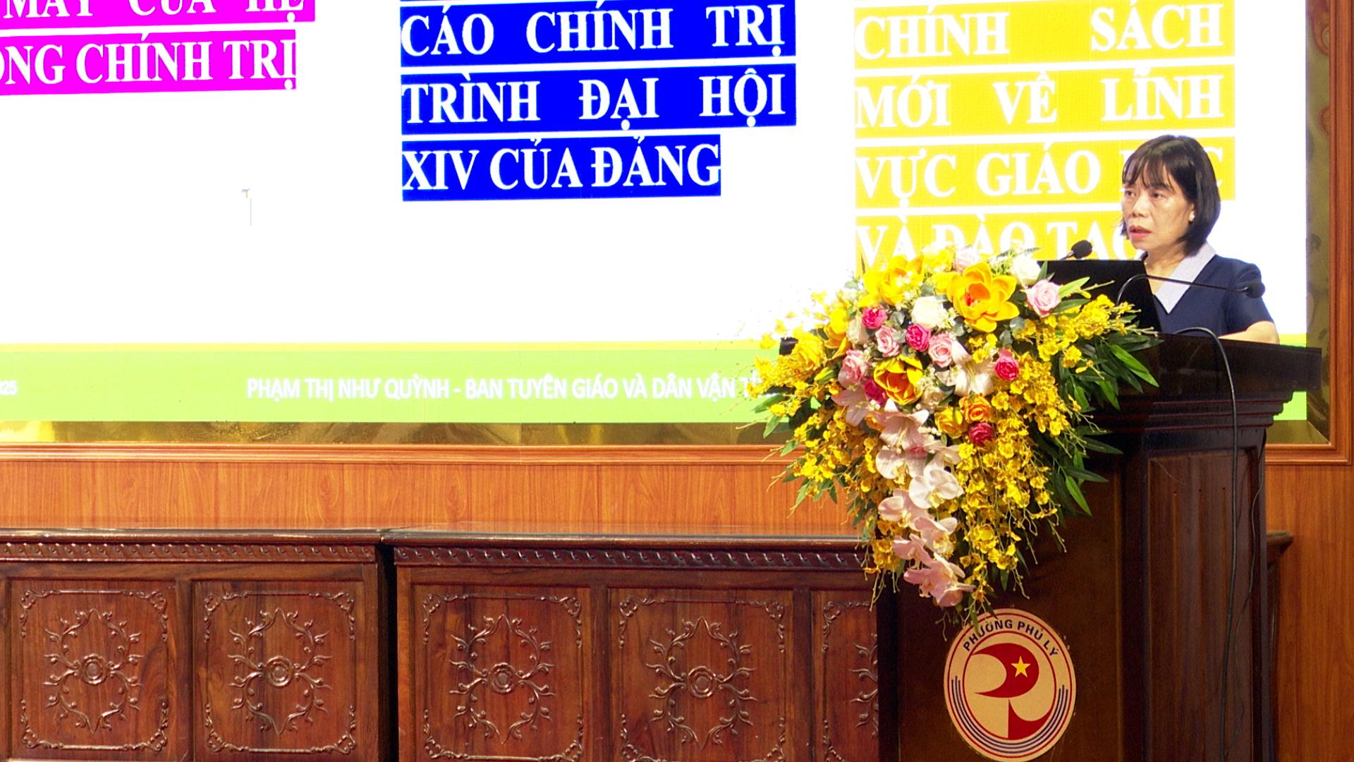 Đảng uỷ phường Phủ Lý, tỉnh Ninh Bình tổ chức hội nghị bồi dưỡng lý luận chính trị hè năm 2025 cho đội ngũ cán bộ quản lý, giáo viên các trường mầm non, Tiểu học, THCS trên địa bàn phường.
