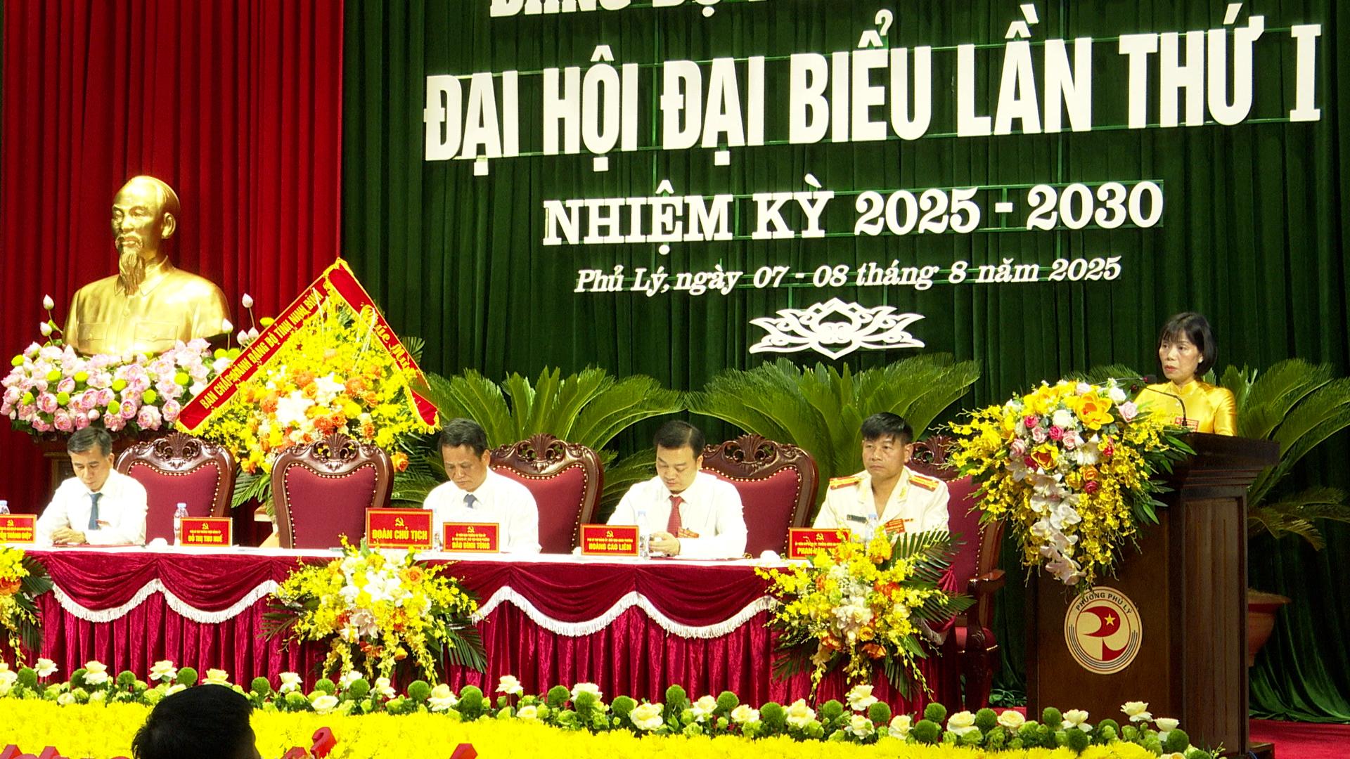 sequence-0500-00-15-11still1266-1.jpg