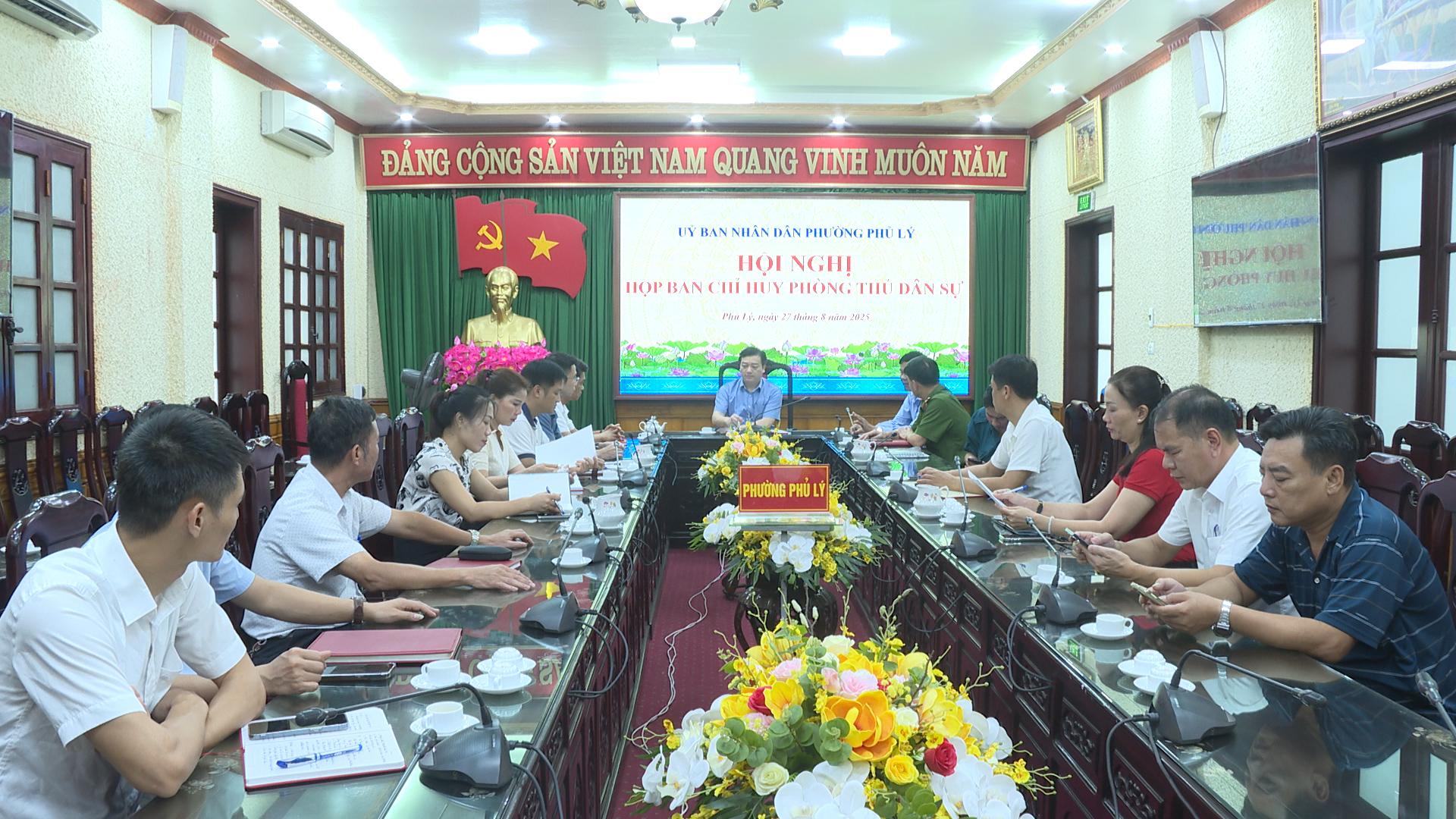 tin00-01-58-21still706.jpg